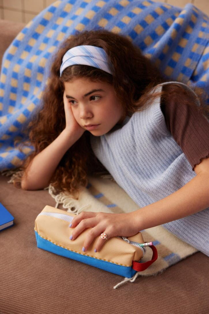 Pennenzak - Wonders Sandy yellow + Radar blue