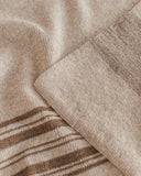 Deken Gilbert - Sand / Walnut